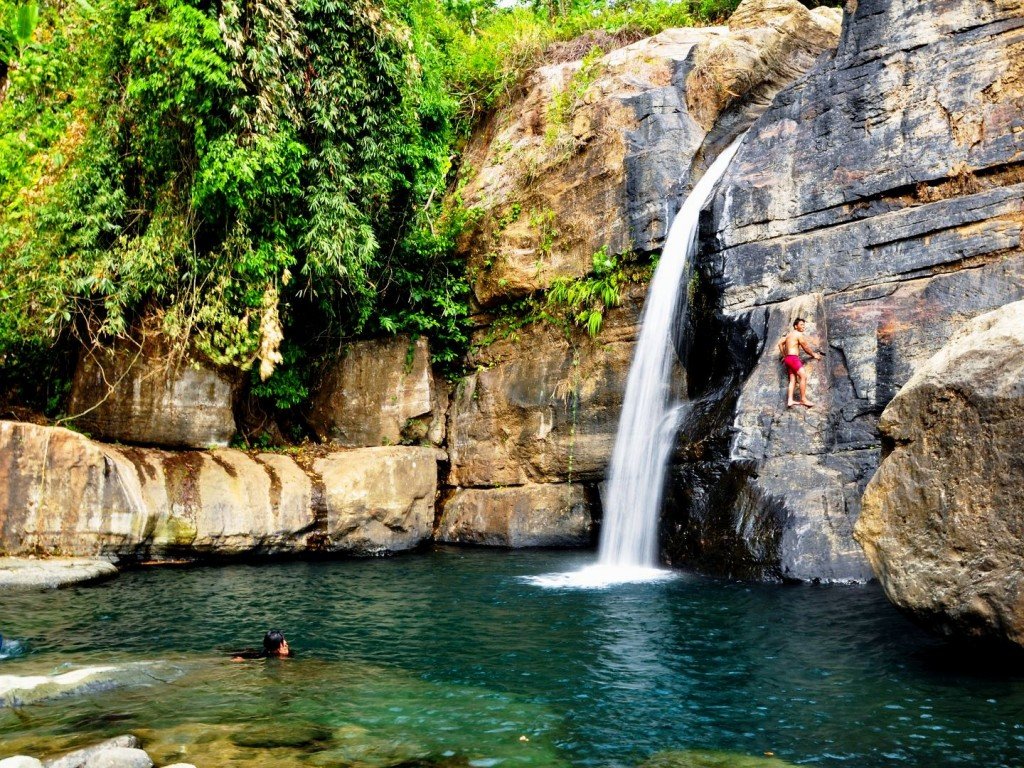 Tempat Wisata Di Malang Dan Batu Coban Tundo Malang Air Terjun Desa Tambakasri Malang 